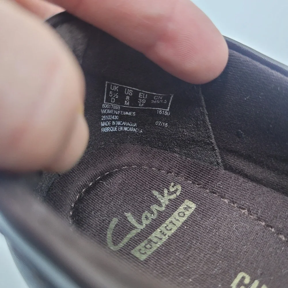 Clarks collection cushion